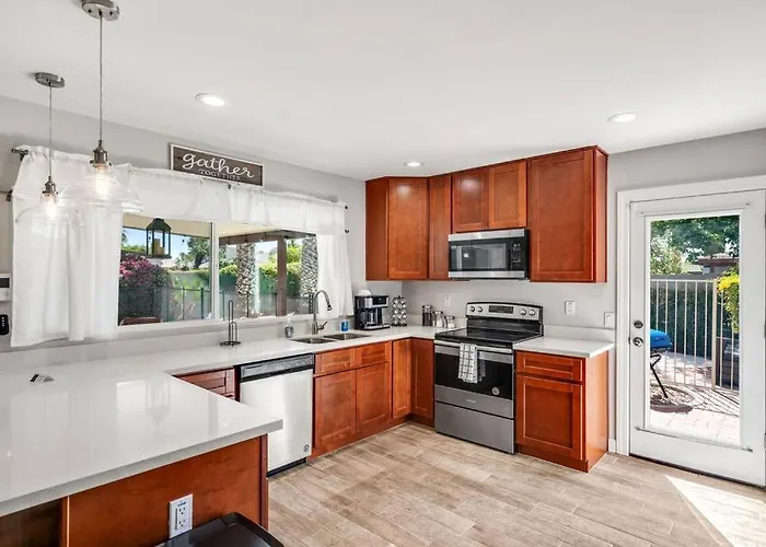 Amazing 3 Bedroom W/Pool, Minutes From Phx And Sports
