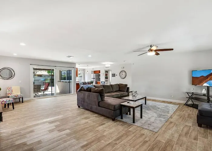 Amazing 3 Bedroom W/Pool, Minutes From Phx And Sports