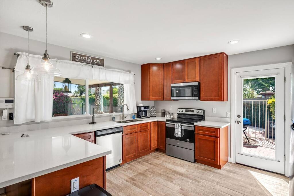 Amazing 3 Bedroom W/pool, Minutes From Phx And Sports Hébergement de vacances *