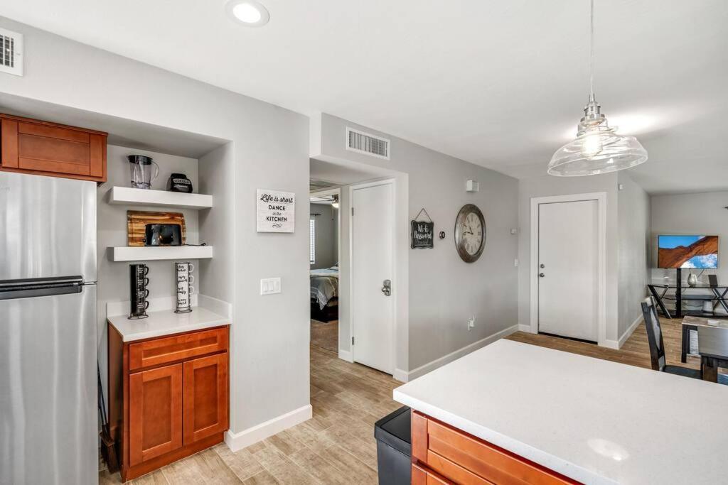 Amazing 3 Bedroom W/pool, Minutes From Phx And Sports