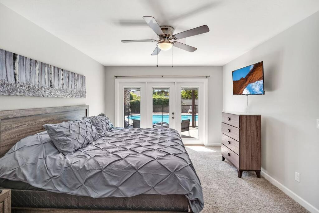 Amazing 3 Bedroom W/pool, Minutes From Phx And Sports Hébergement de vacances *
